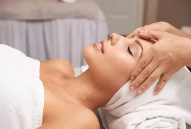 Đau nửa đầu và điều trị đau nửa đầu bằng dưỡng sinh trị liệu.